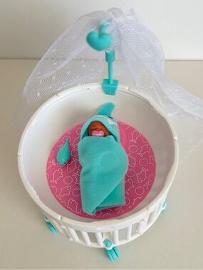 Zuru Mini Brands Baby Series 2 | BLUE CRIB | Mini Brands Blue crib with baby